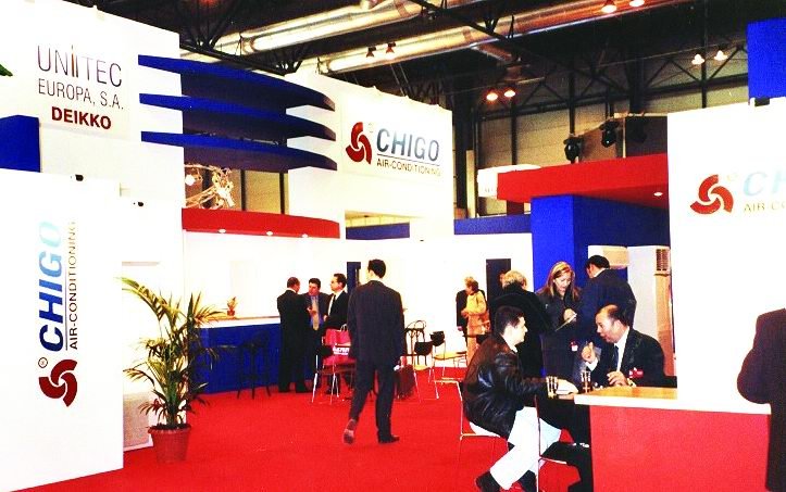 2001年,志高空調參加海外制冷展.jpg 2001年,志高空調參加海外制冷展.jpg
